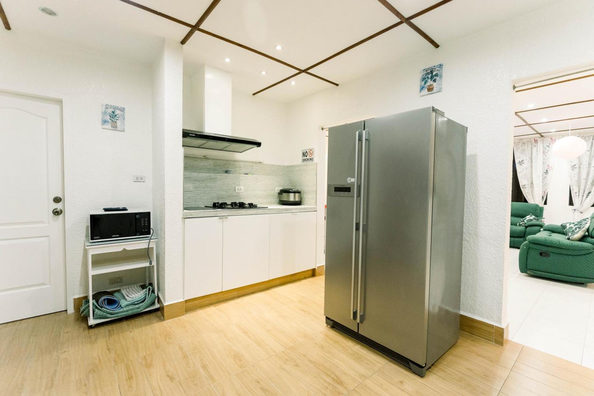 Luxury 4Br Apartment With Pool Behind Alona Beach Панглао Екстериор снимка