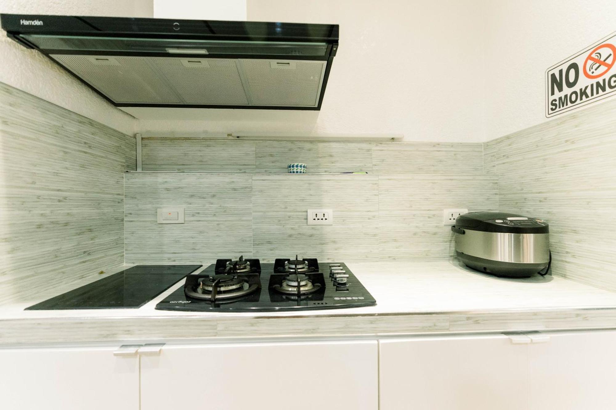 Luxury 4Br Apartment With Pool Behind Alona Beach Панглао Екстериор снимка